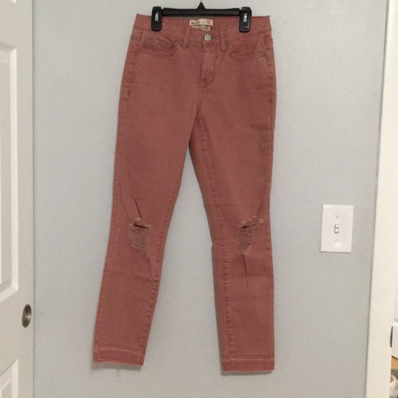 Distressed Mauve jeans - Picture 1 of 5